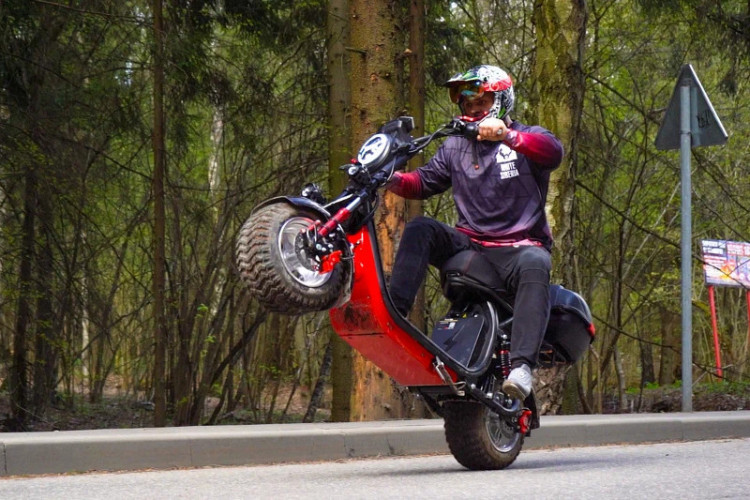 Электроскутер WHITE SIBERIA PRO 2500W в Магнитогорске