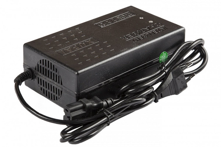 Зарядное устройство RuTrike для аккумуляторов 60V32A/H (4A) в Магнитогорске