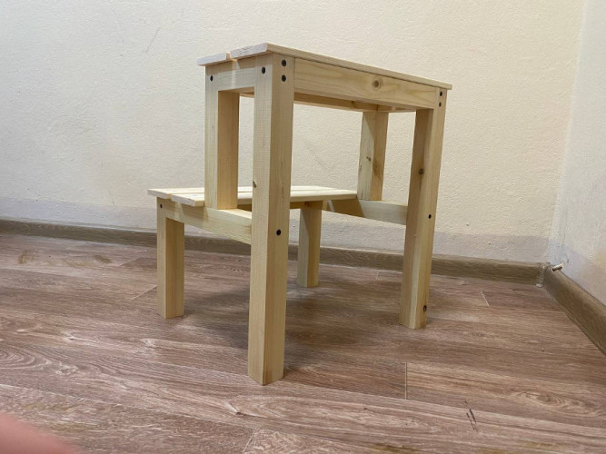 Табурет-стремянка деревянный в Магнитогорске